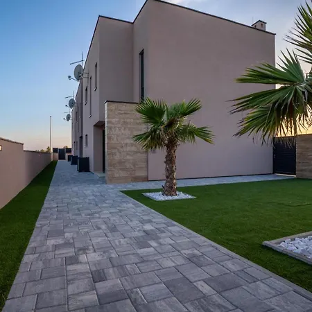 Villa The Sun Ninski Stanovi